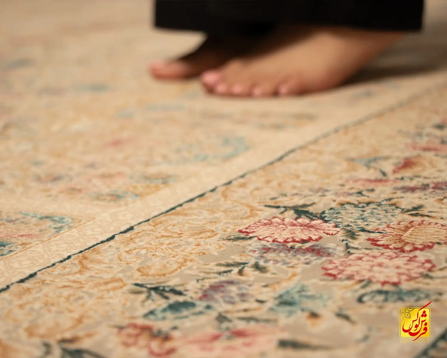 فرش کلاسیک کد 042_ رنگ 2030 بژ — تصویر ۳