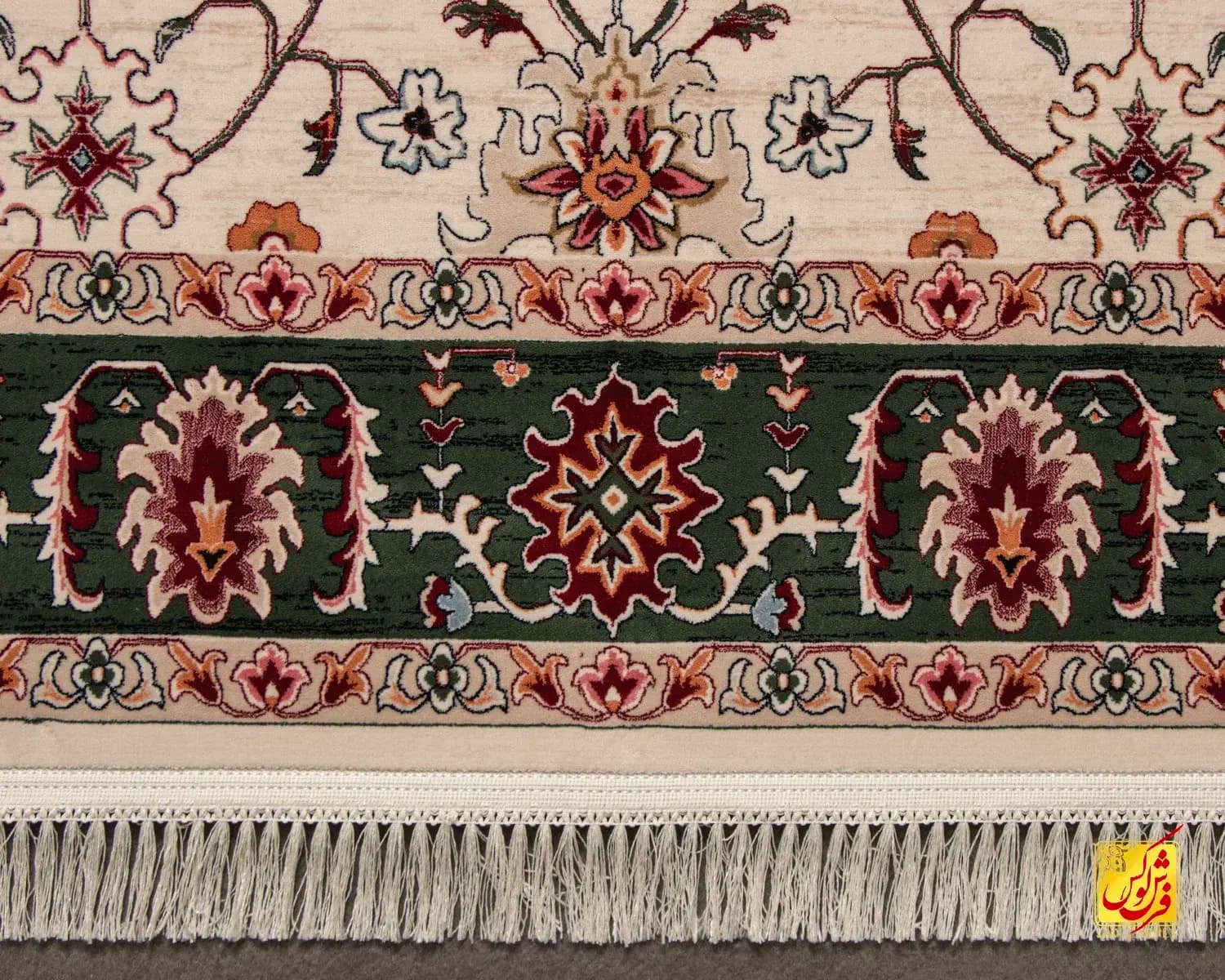 فرش کلاسیک باغ فردوس کرم حاشیه سبز — تصویر ۸
