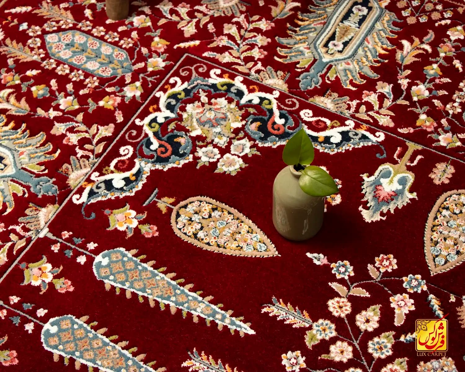 فرش کلاسیک 215 قرمز — تصویر ۴