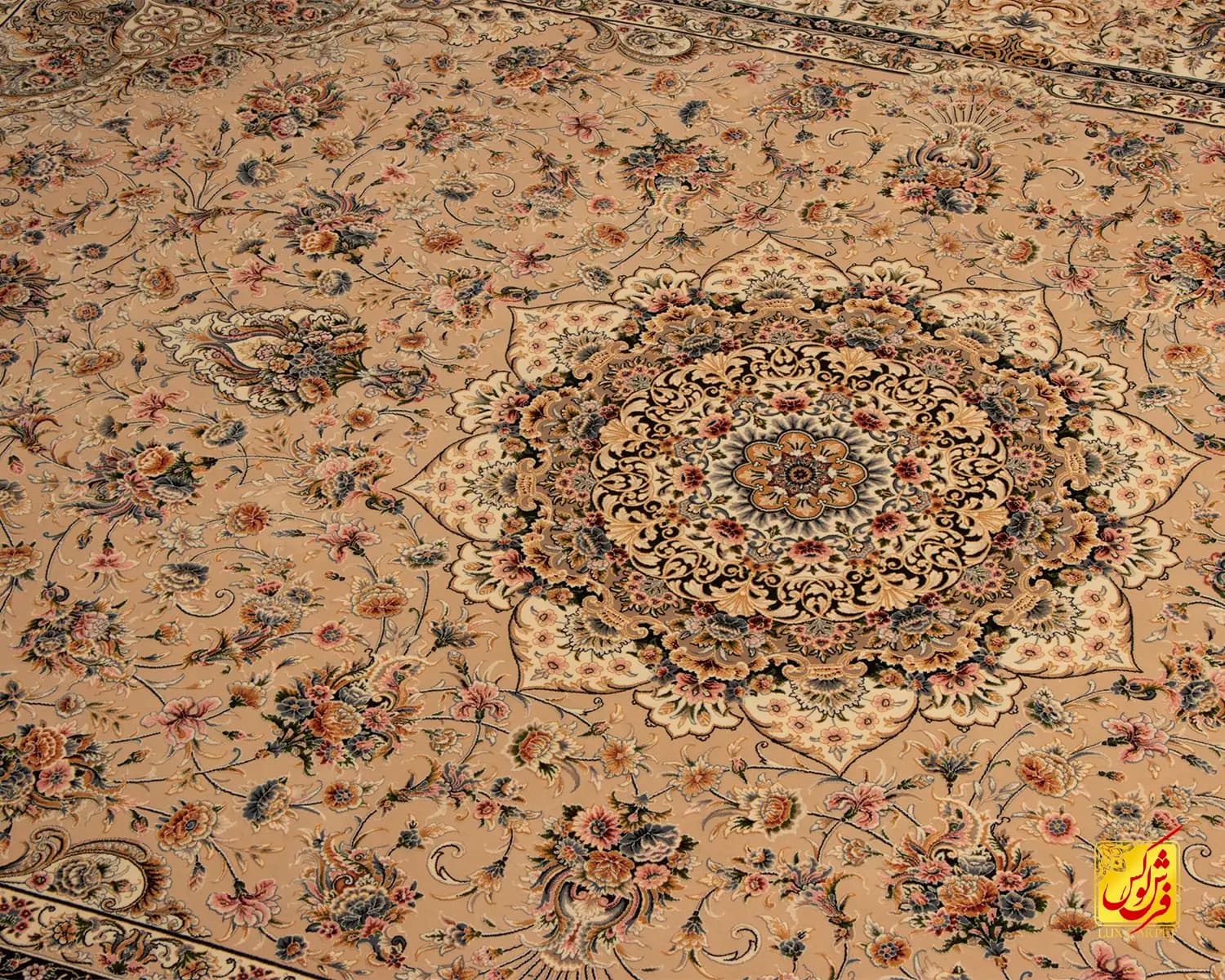 فرش کلاسیک کد 051_ رنگ 3012 کرم — تصویر ۶