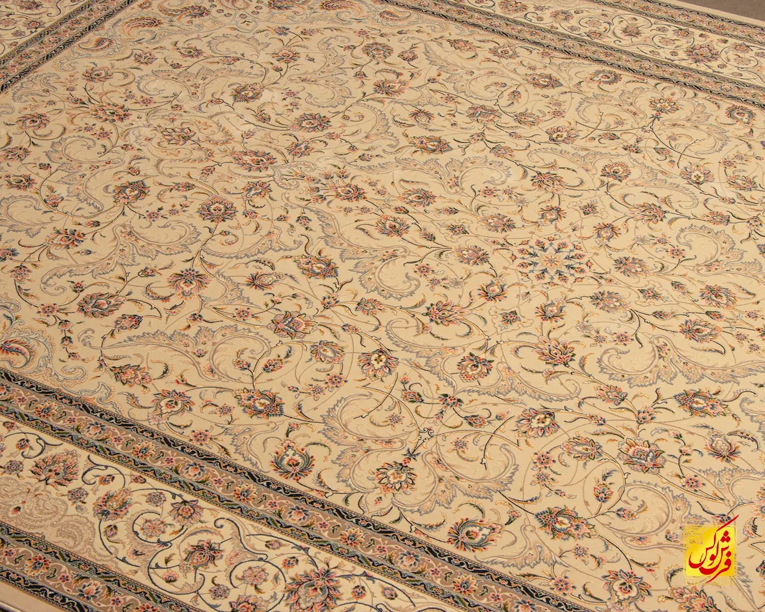 فرش کلاسیک کد 052_ رنگ 3020 خاکی — تصویر ۷