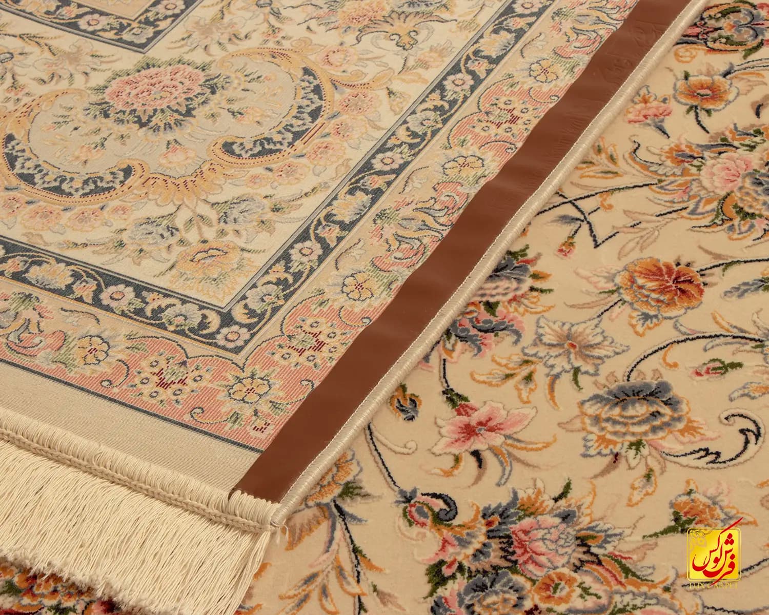 فرش کلاسیک کد 051_ رنگ 3020 خاکی — تصویر ۳