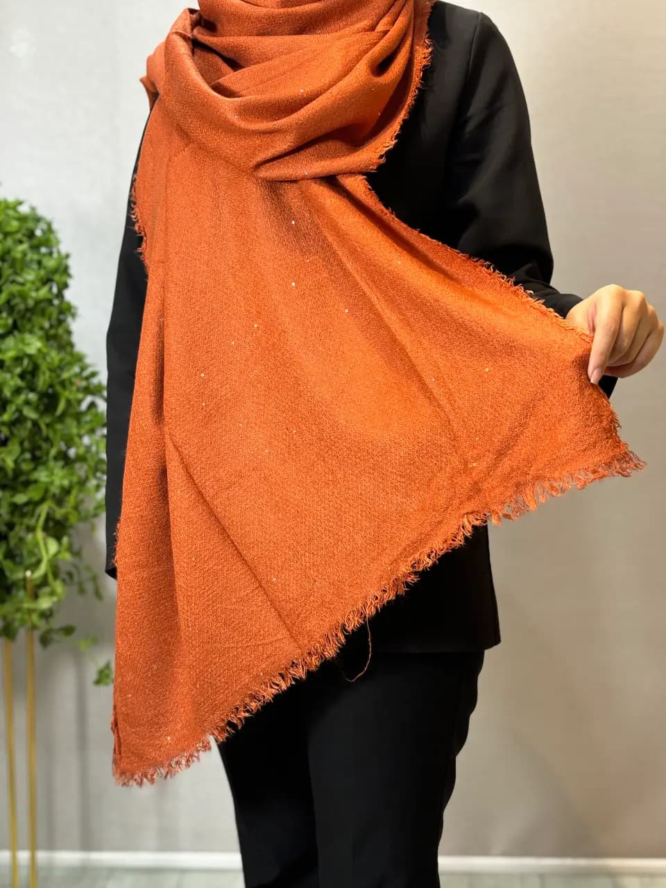 شال پاییزه دور ریش — تصویر ۶