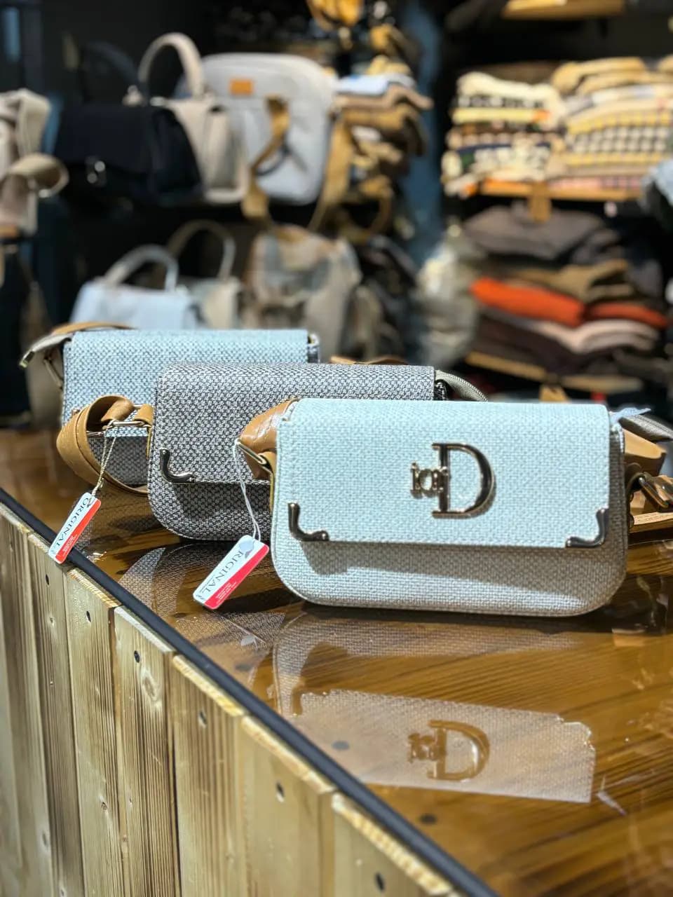 کیف پاسپورتی طرح Dior