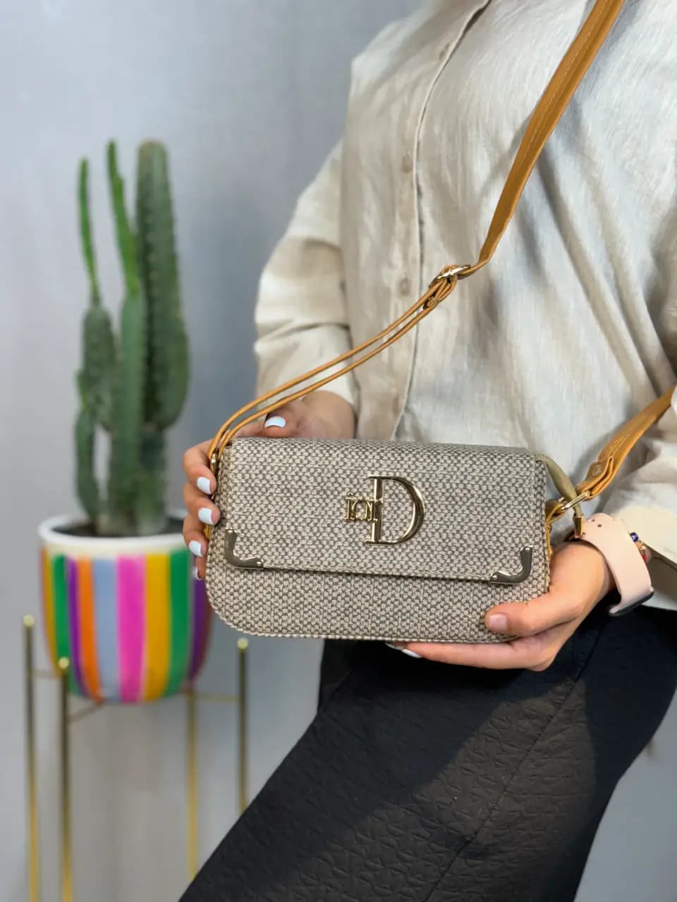 کیف پاسپورتی طرح Dior — تصویر ۳