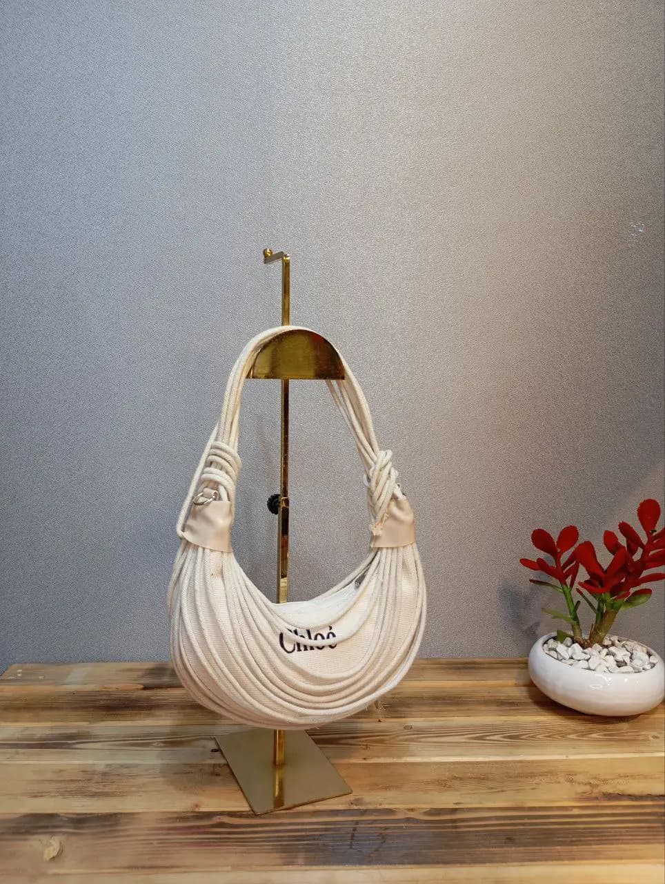 کیف Chloe قایقی کنفی