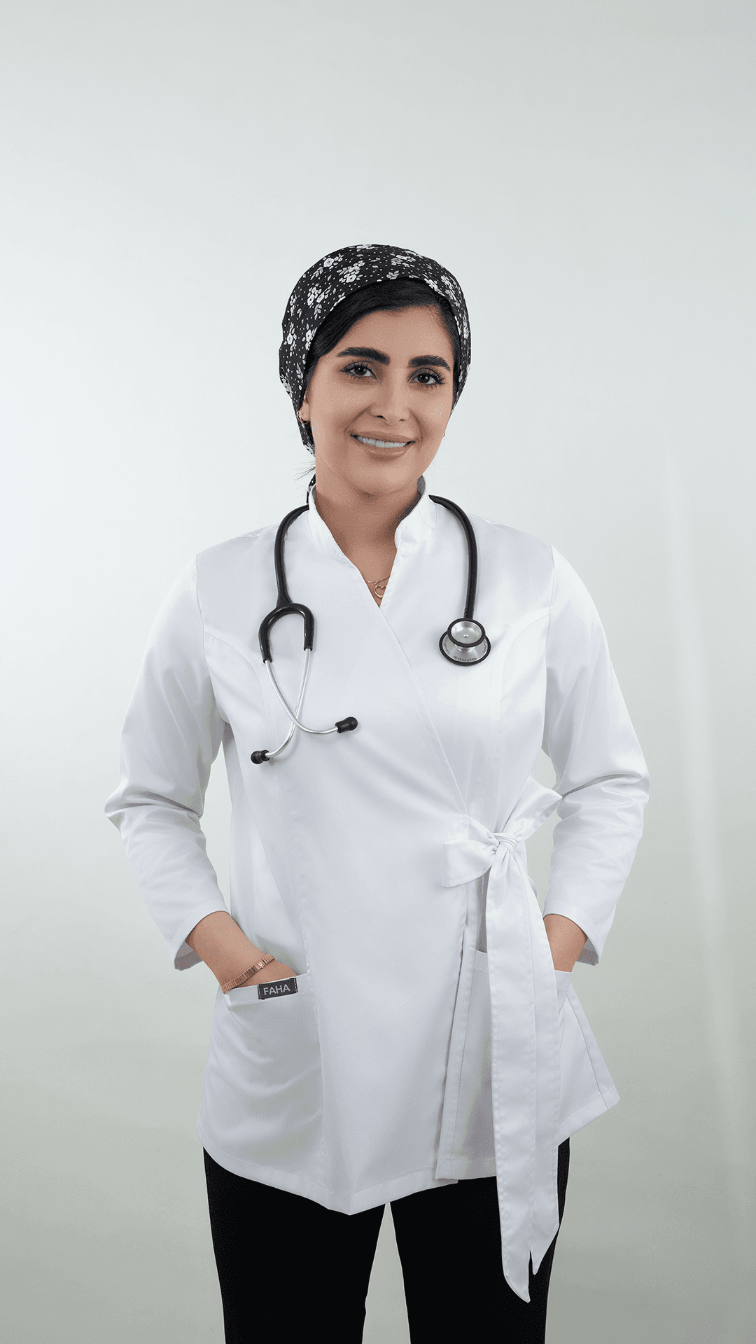 روپوش سفید زنانه مدل لیا — تصویر ۶