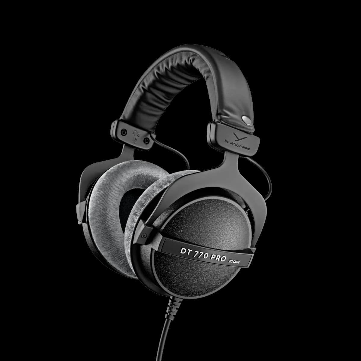 هدفون استودیویی Beyerdynamic DT 770 Pro | سه نسخه مختلف — تصویر ۴