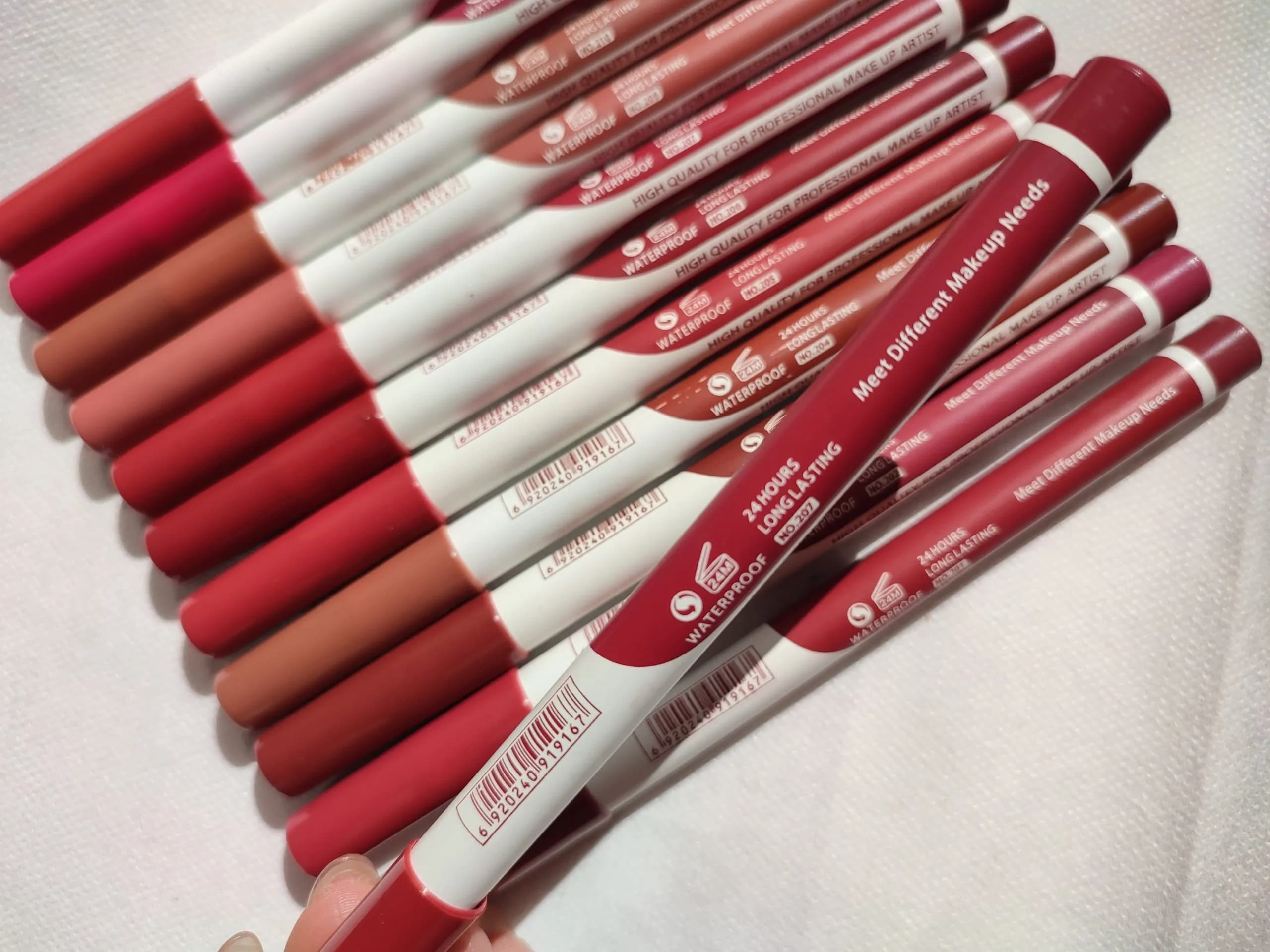 رژلب مدادی مات Gabrini 24 Hours | Long Lasting | Waterproof | Nude Colors — تصویر ۲