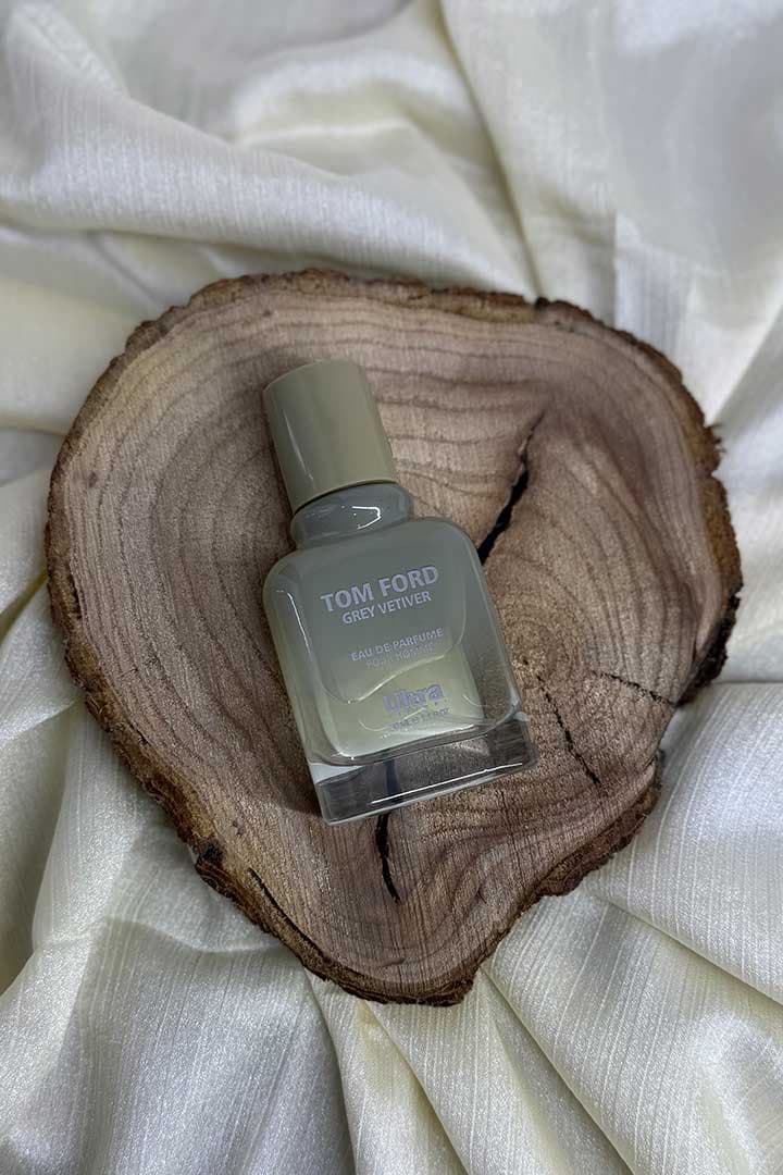 عطر جیبی مردانه پرفیوم اولترا مدل Tom Ford Grey Vetiver حجم 30 میلی لیتر