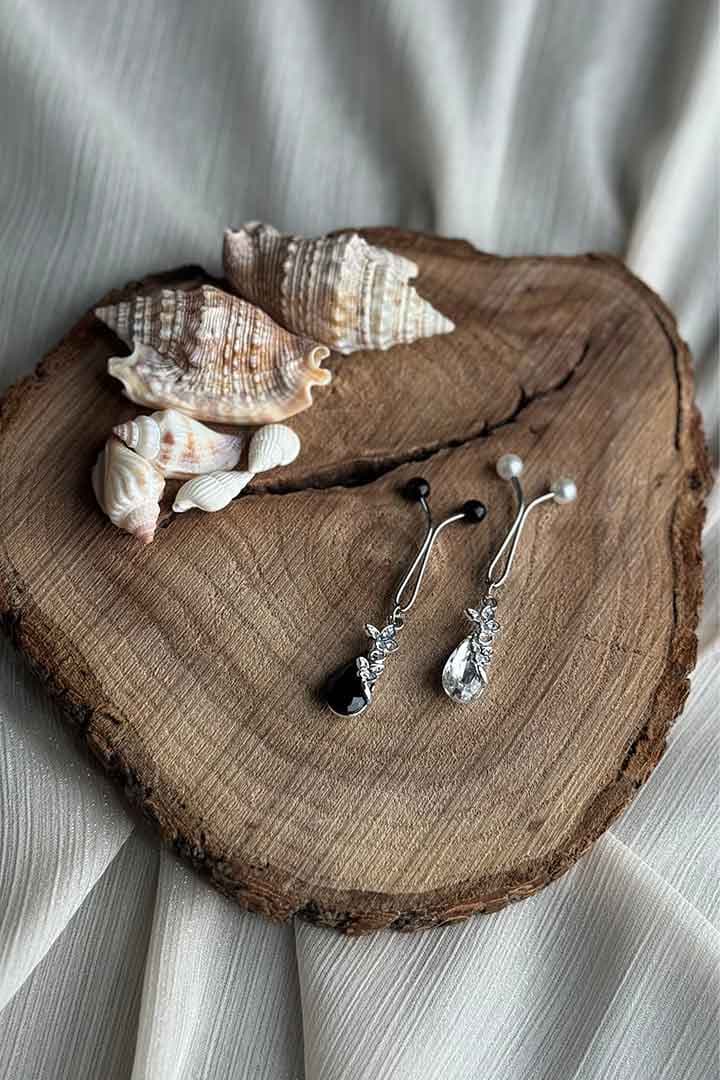 گیره روسری آویز دار مجلسی طرح نگین اشکی