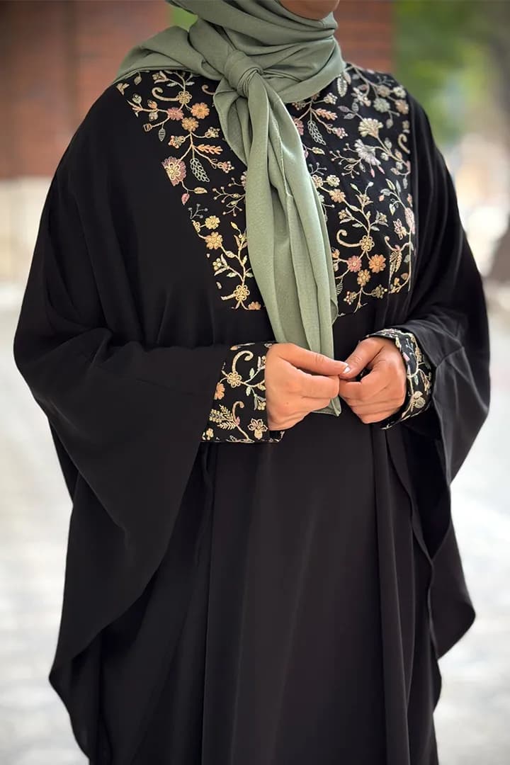 مانتو عبایی مدل یسنا مشکی — تصویر ۳