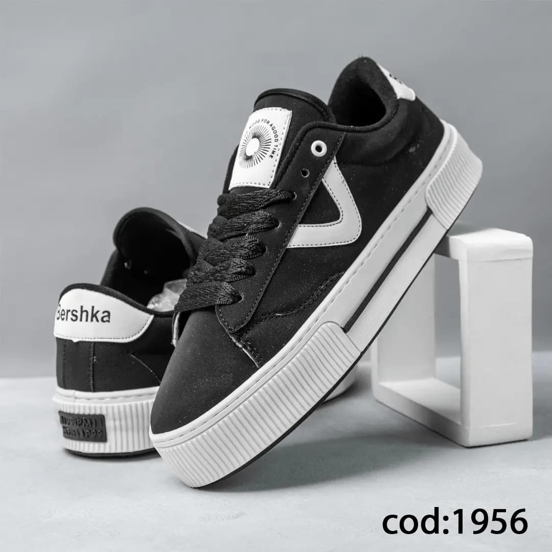 کتونی مشکی سفید لژدار(کد 1956)