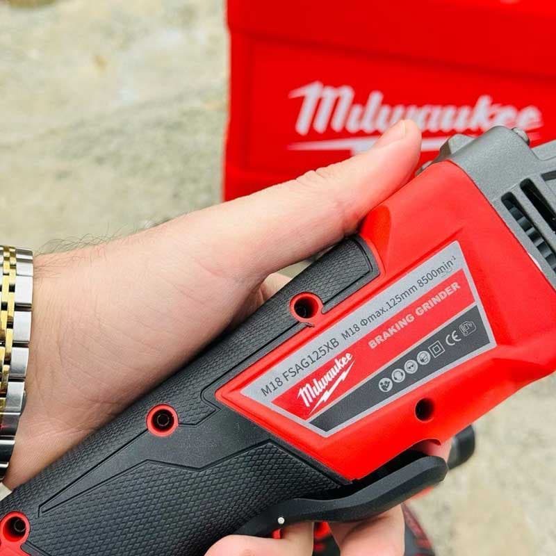 ست دو قلوی بکس و فرز شارژی میلواکی مدل M88-6A — تصویر ۴
