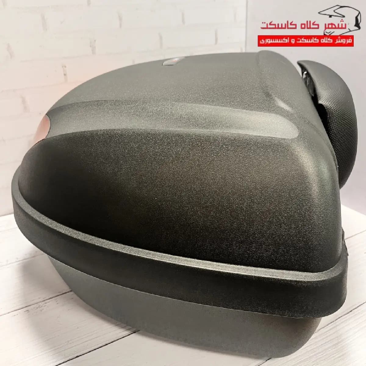باکس موتور سیکلت بزرگ MA2 کدM65 همراه با پشتی تکیه گاه — تصویر ۳