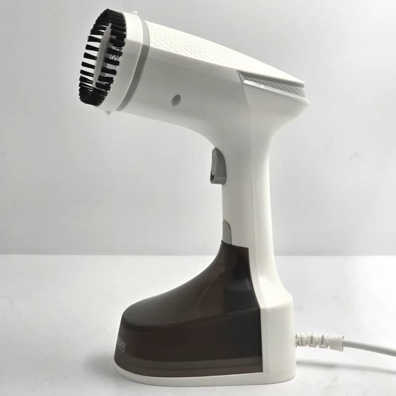 اتو بخار لباس دسینی مدل DESSINI DS825 2800W | اتو بخار ایستاده و دستی حرفه‌ای — تصویر ۳