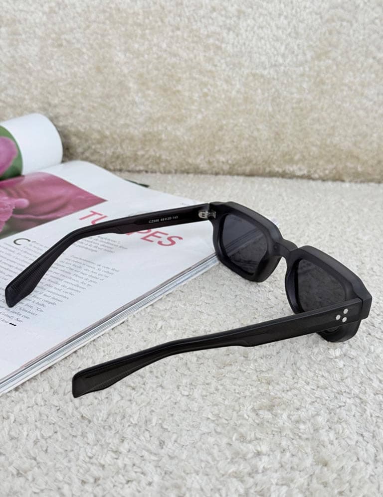 عینک MOSCOT کد : E720 — تصویر ۲
