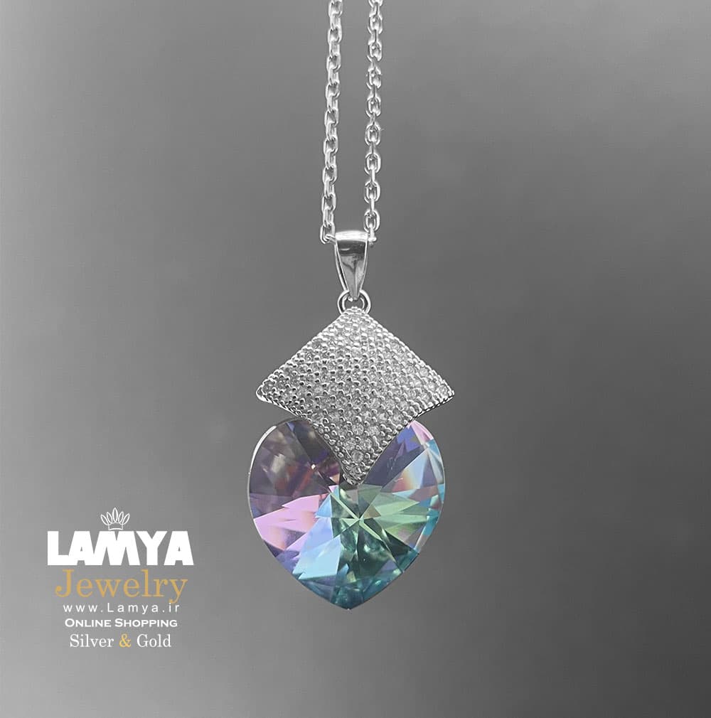 گردنبند سواروسکی قلب شیشه ای کد G085