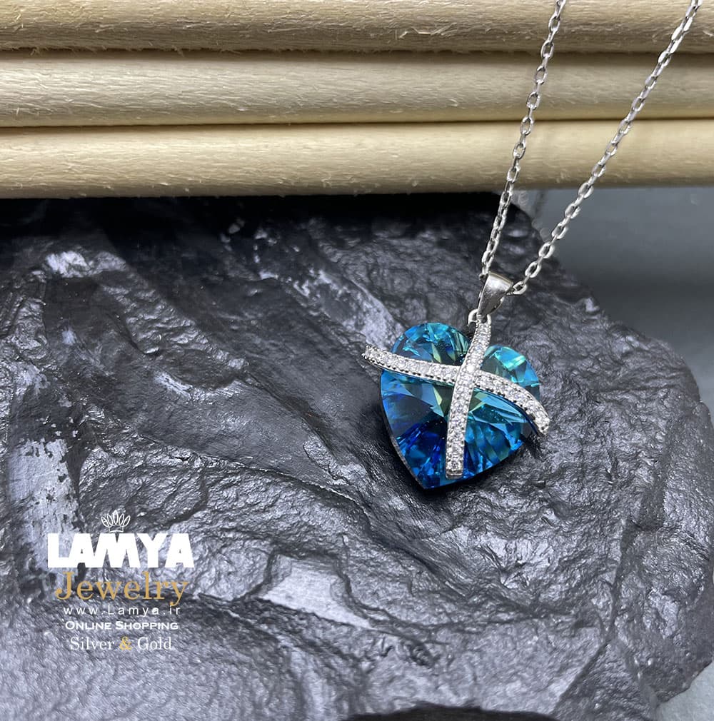 گردنبند سواروسکی قلب آبی کد G083 — تصویر ۴