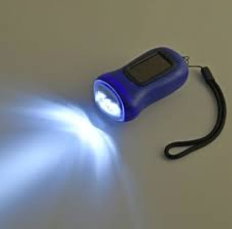چراغ قوه LED شارژردستی و خورشیدی PANASONIC