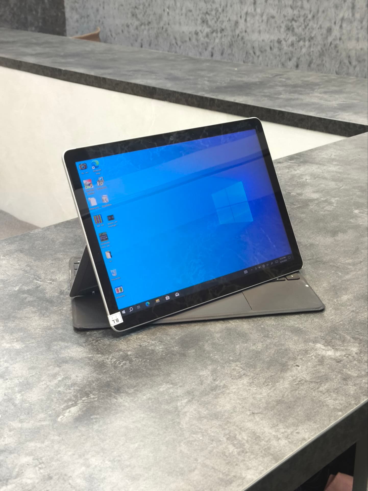 سرفیس گو 2 – SURFACE GO 2 PENTIUM 8GB 128GB