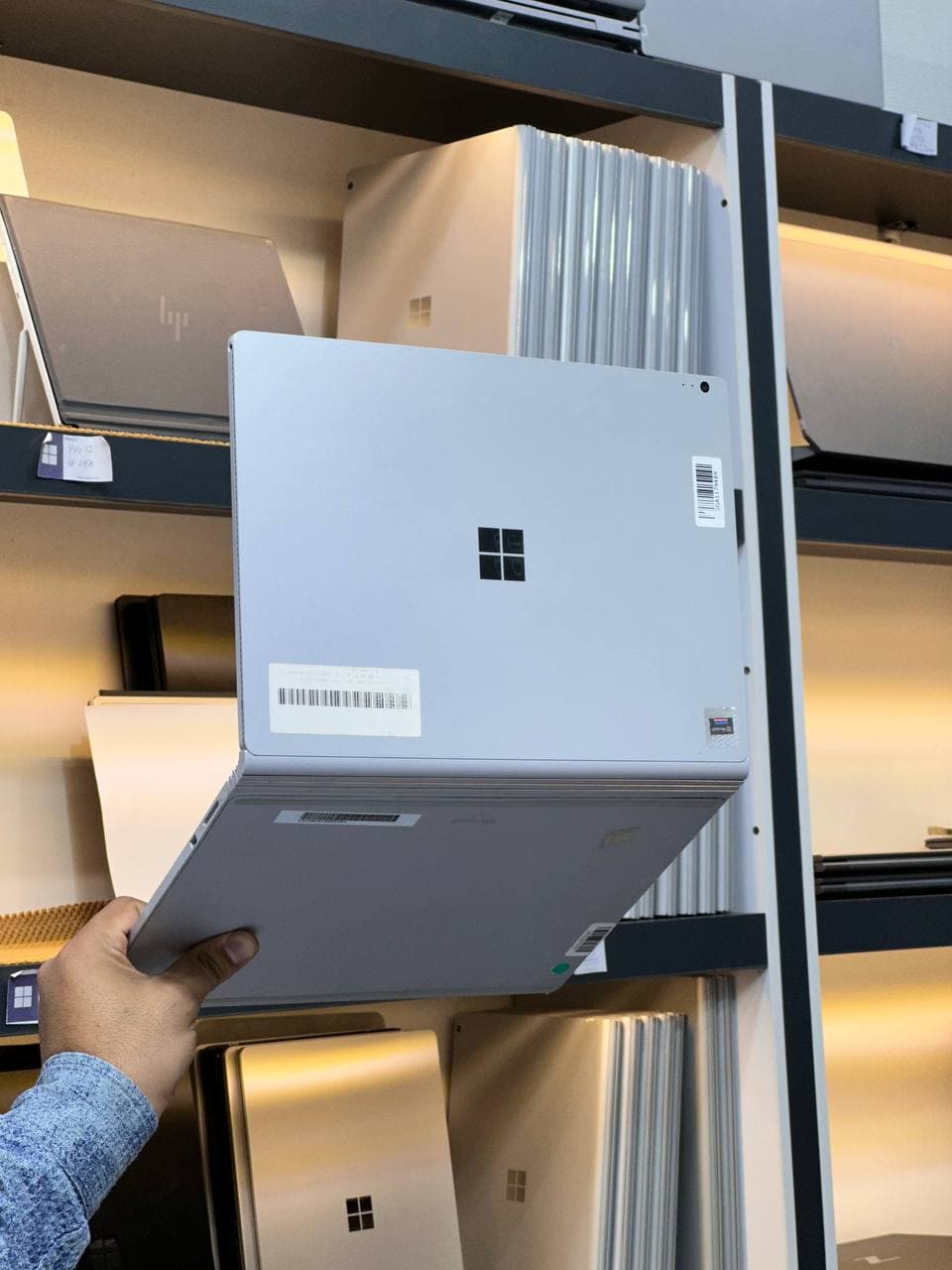 سرفیس بوک 1 -SURFACE BOOK 1 i7-6600U 8GB 256GB 1GB 940M — تصویر ۳