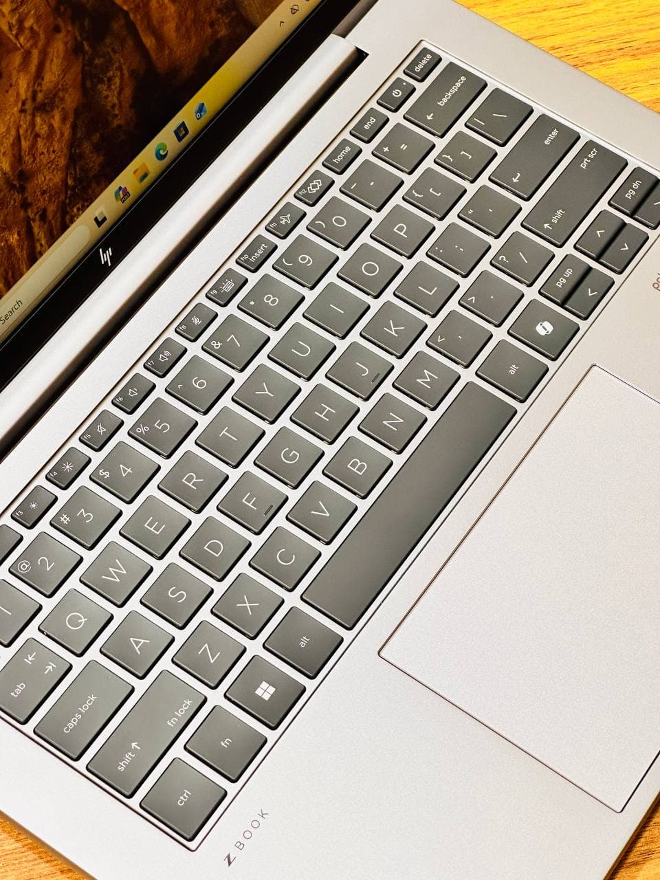 لپ تاپ مهندسی – HP ZBOOK FIREFLY 14 G11 ULTRA7-155H 32GB 1TB 4GB RTX A500 — تصویر ۲