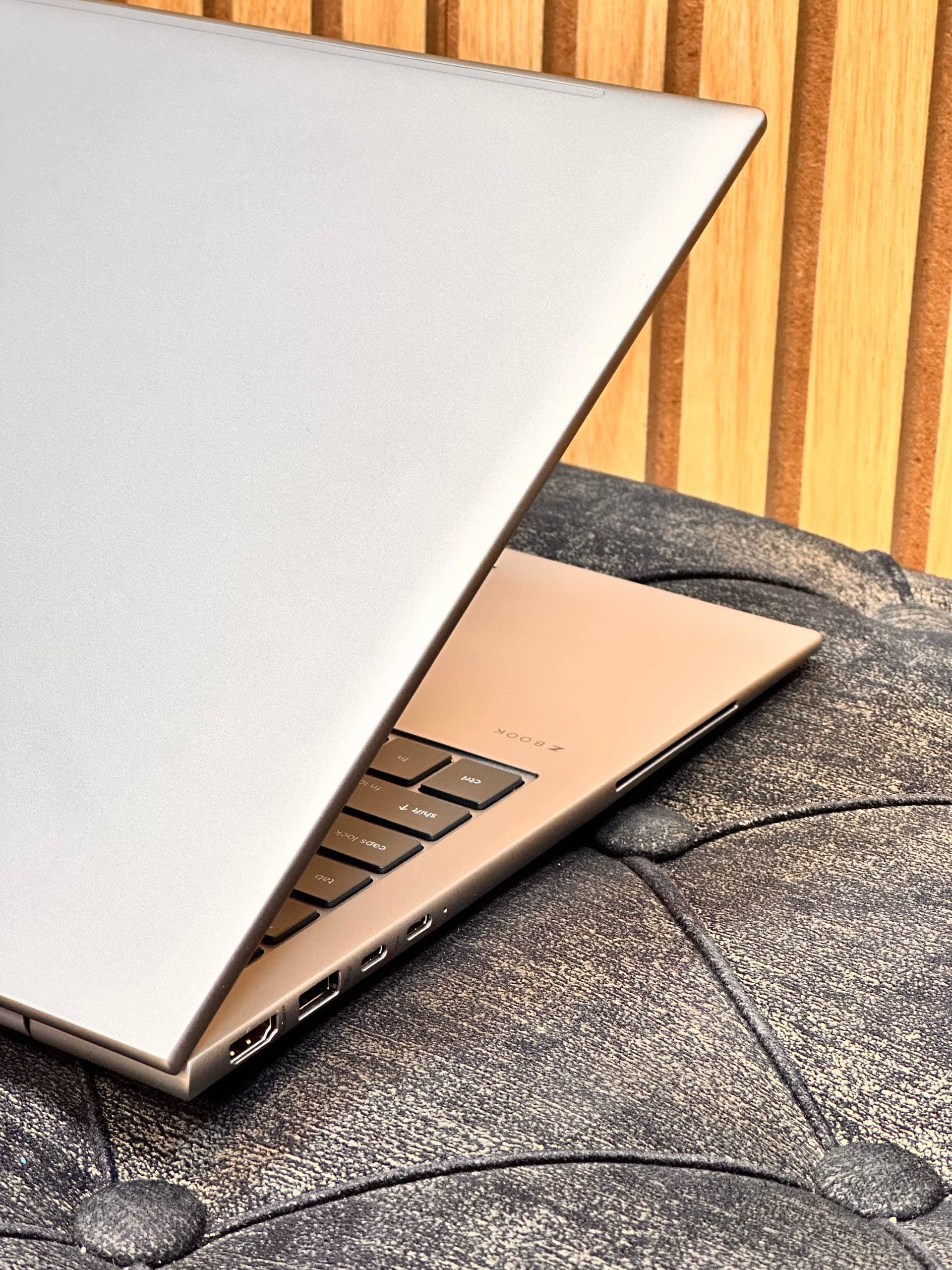 لپ تاپ مهندسی – HP ZBOOK FIREFLY 16 G11 ULTRA7-155H 16GB 1TB 4GB RTX A500 — تصویر ۲