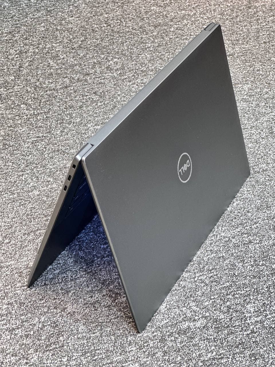 لپ تاپ استوک دل مدل – DELL PRECISION 5570 i7 12800H 16GB 512GB 8GB RTX A2000 — تصویر ۴