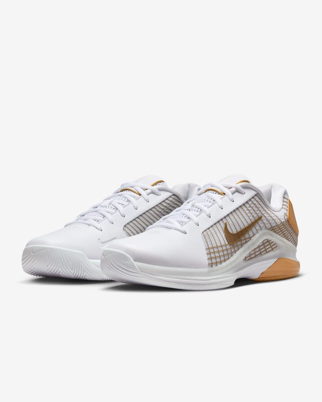 کفش تنیس مردانه نایک Nike Vapor 12 Hypersmash – سفید/طلایی — تصویر ۶