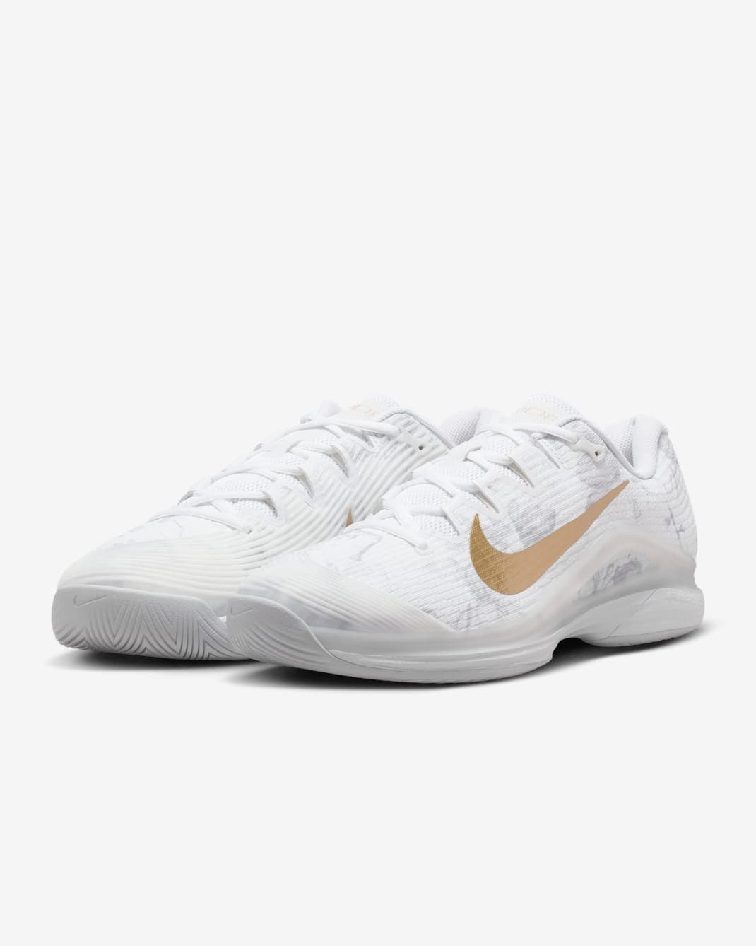 کفش تنیس مردانه نایک Nike Vapor 12 Tennis Shoes- سفید/طلایی — تصویر ۶