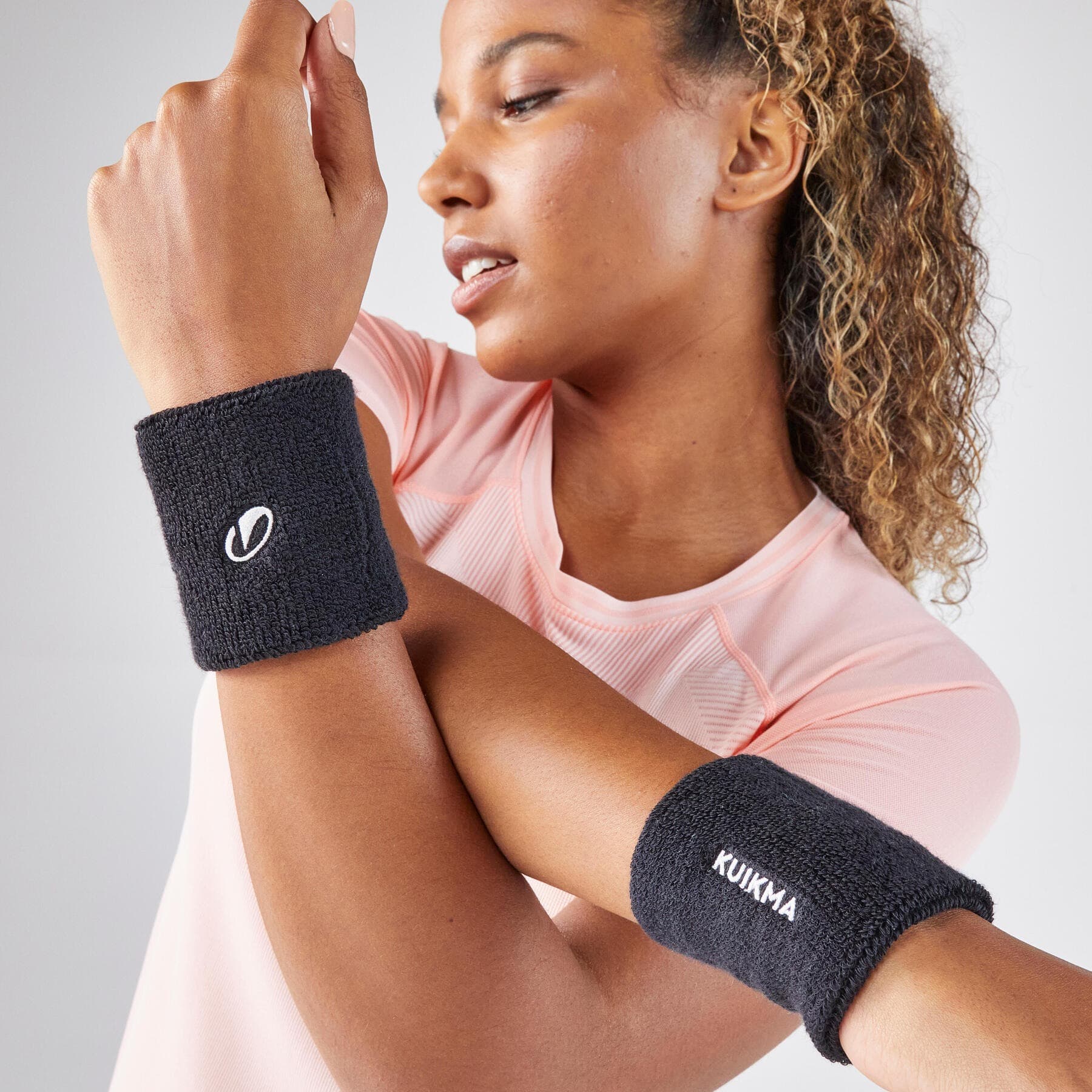 مچ بند تنیس دکتلون کویکما – DECATHLON Tennis Bracelet – مشکی — تصویر ۶