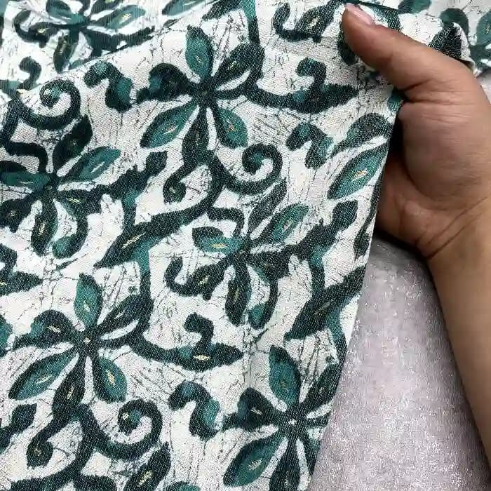 باتیک طلاکوب گلدار رنگ فیروزه ای — تصویر ۲