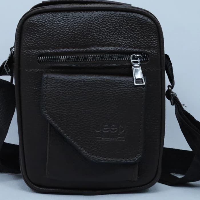 کیف دوشی مردانه چرم قهوه ای سوخته JEEP کد 13 — تصویر ۴