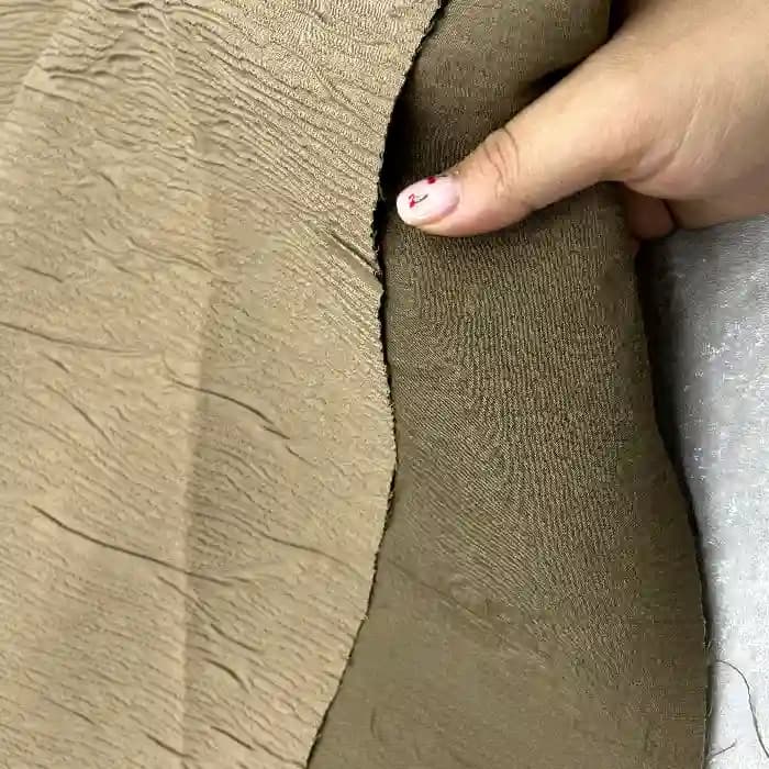 پارچه ژاکارد دوبل رنگ شتری — تصویر ۳