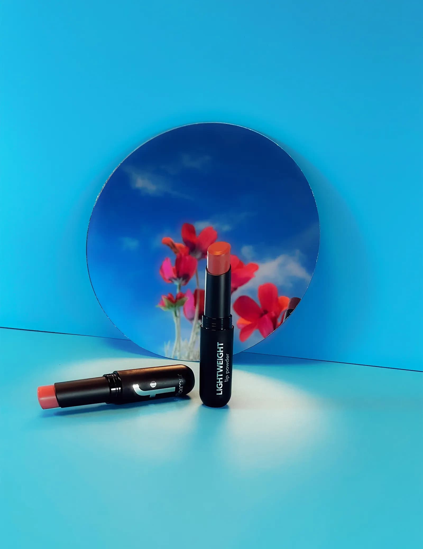 رژ لب پودری سبک و مات فلورمار Flormar مدل Lightweight Lip Powder — تصویر ۲