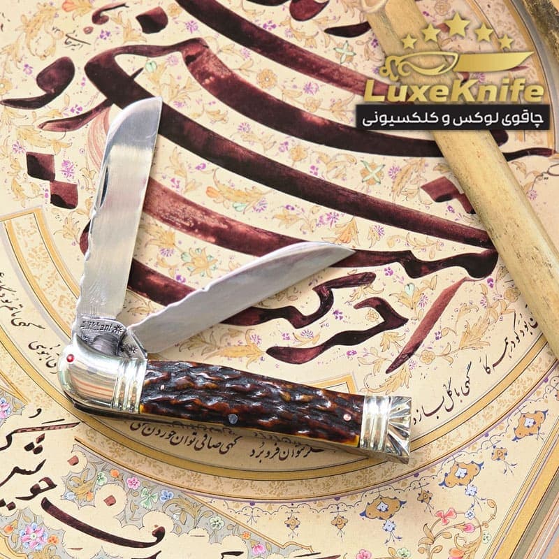 چاقوی قلم تراش لوکس دو تیغه طرح اطلس ( تیغه فوادی و دسته شاخ گوزن )