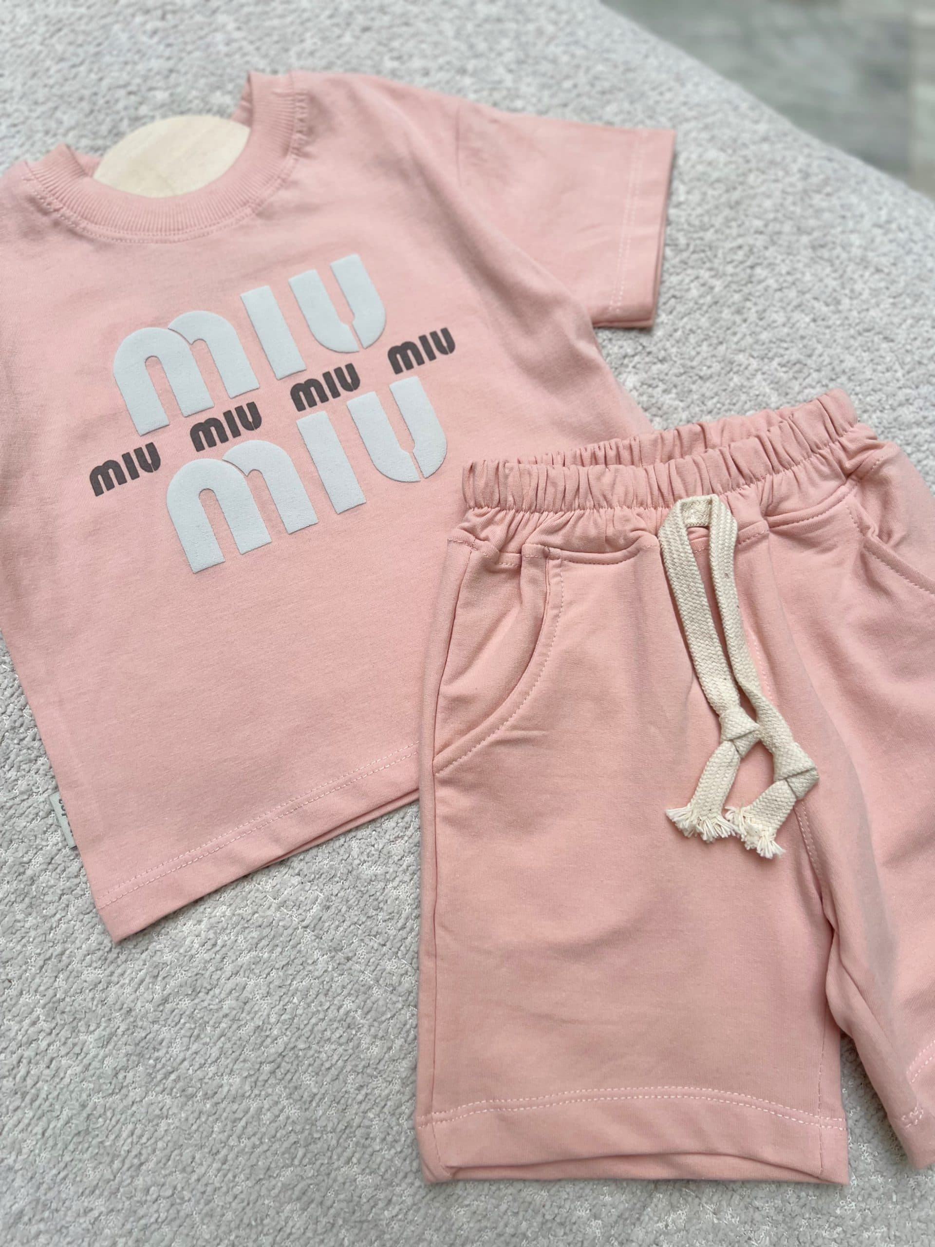 تیشرت شلوارک MIU MIU (5_1) — تصویر ۲