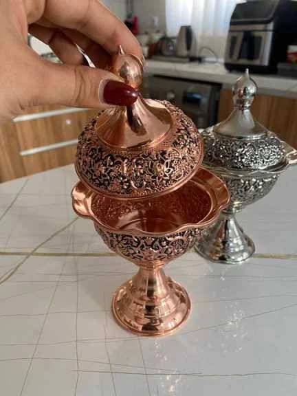 قندان مسی پایه دار شاه عباسی — تصویر ۳
