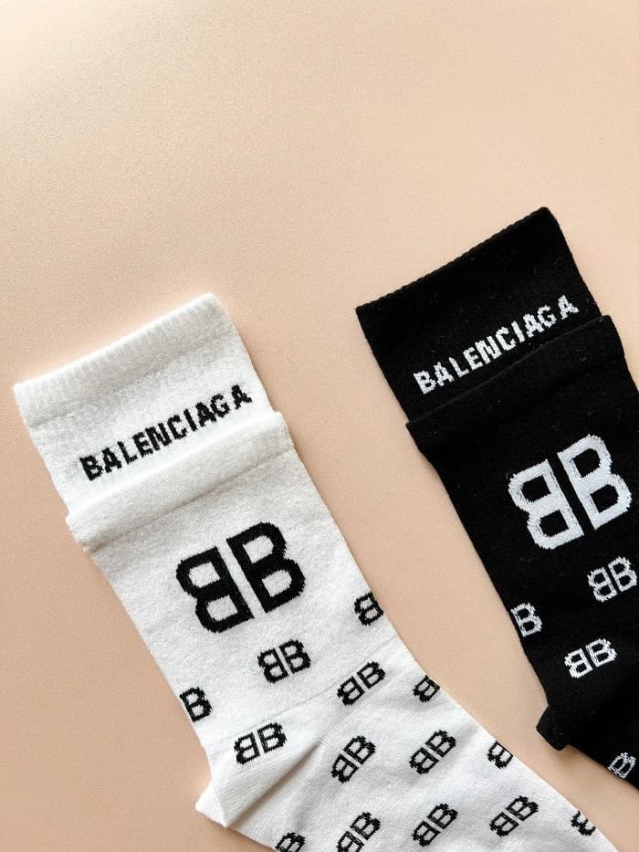 جوراب ساق بلند ورزشی طرح بالنسیاگا BALENCIAGA دوکش یونیسکس — تصویر ۲