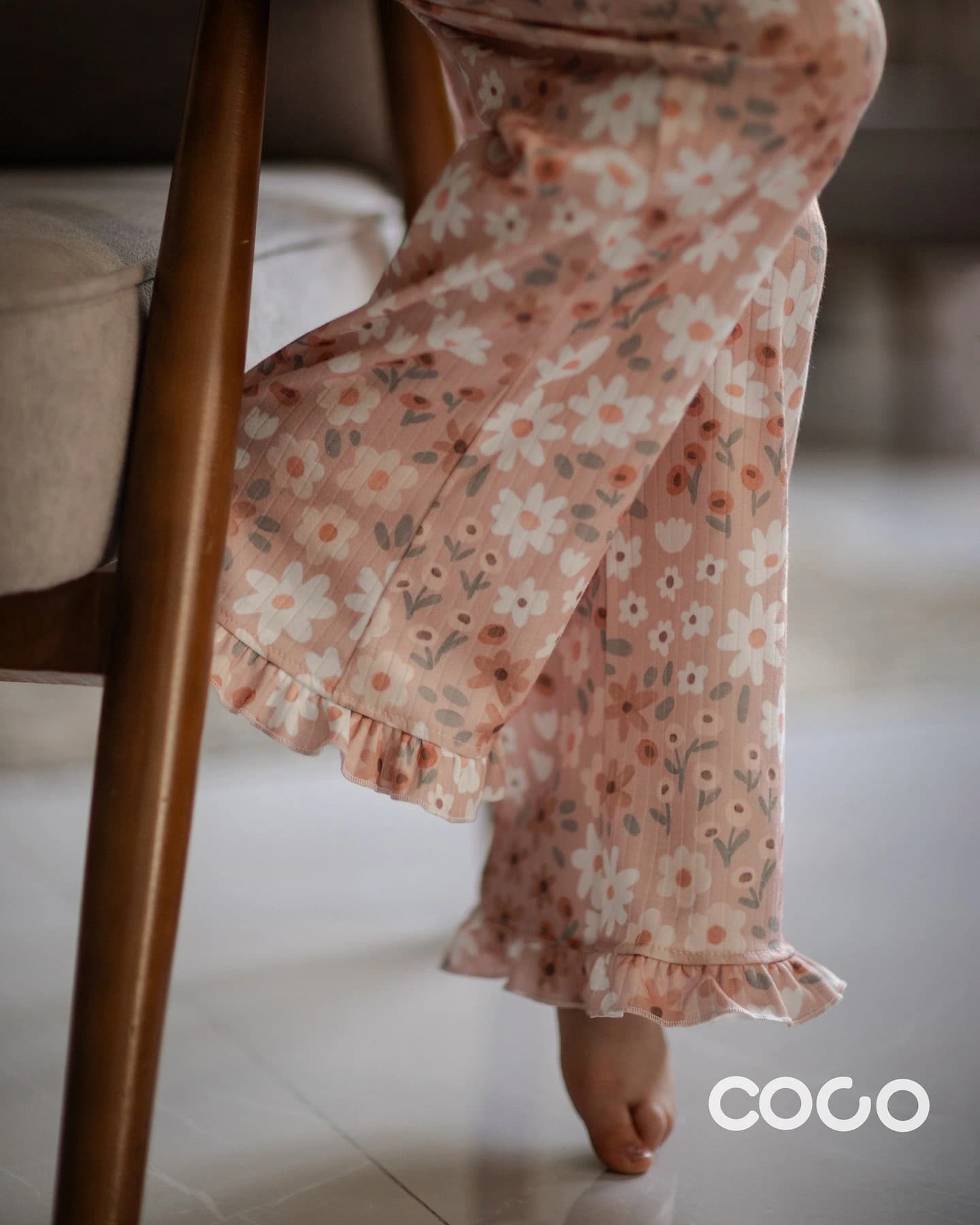 تیشرت و شلوار بگ و هدبند coco — تصویر ۸