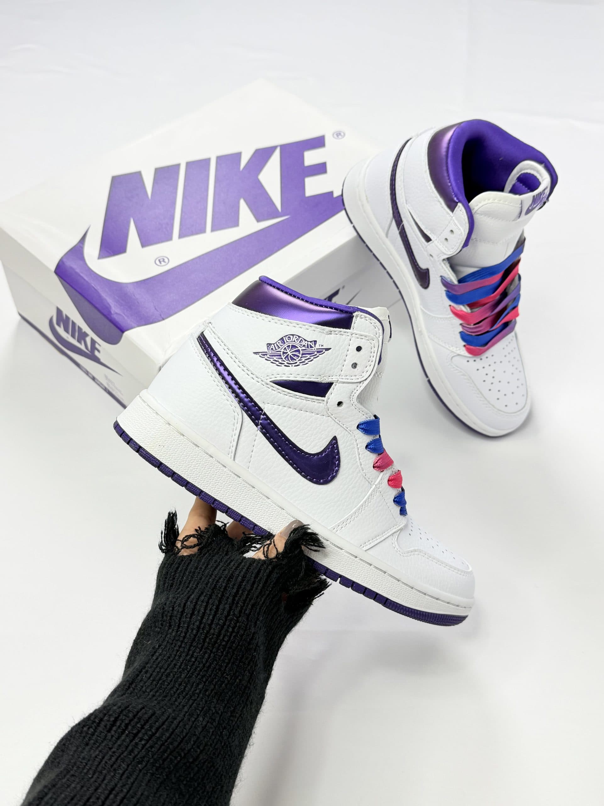 کتونی نایک جردن ساقدار سفید بنفش white purple long leg nike jordan sneakers — تصویر ۴