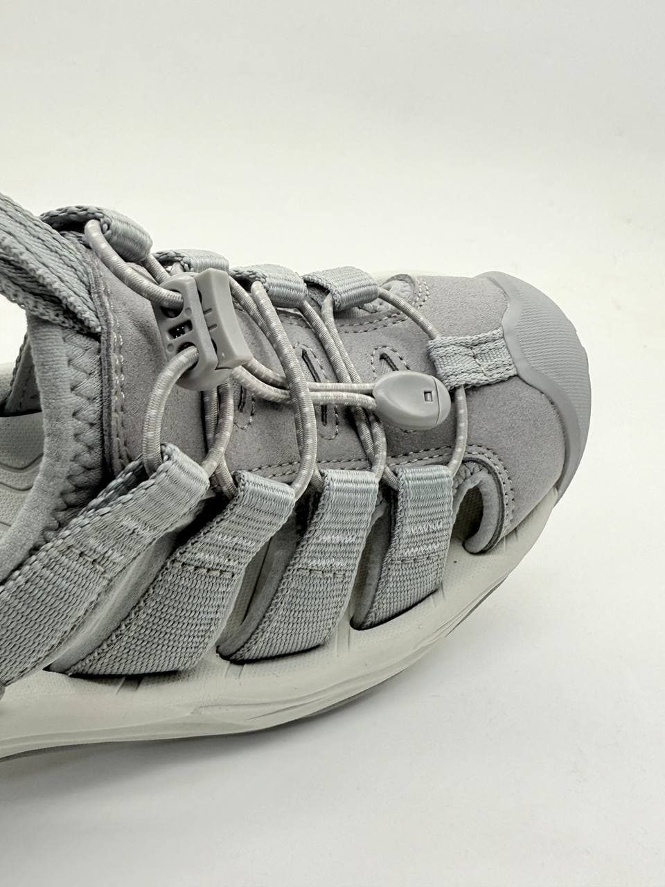صندل زنانه هامتو خاکستری Women’s sandals Hamto gray — تصویر ۴