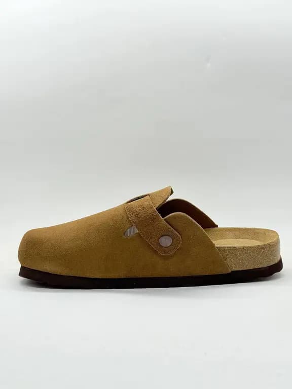کلاگ شتری ست زنانه مردانه camel clogs for men and women — تصویر ۳