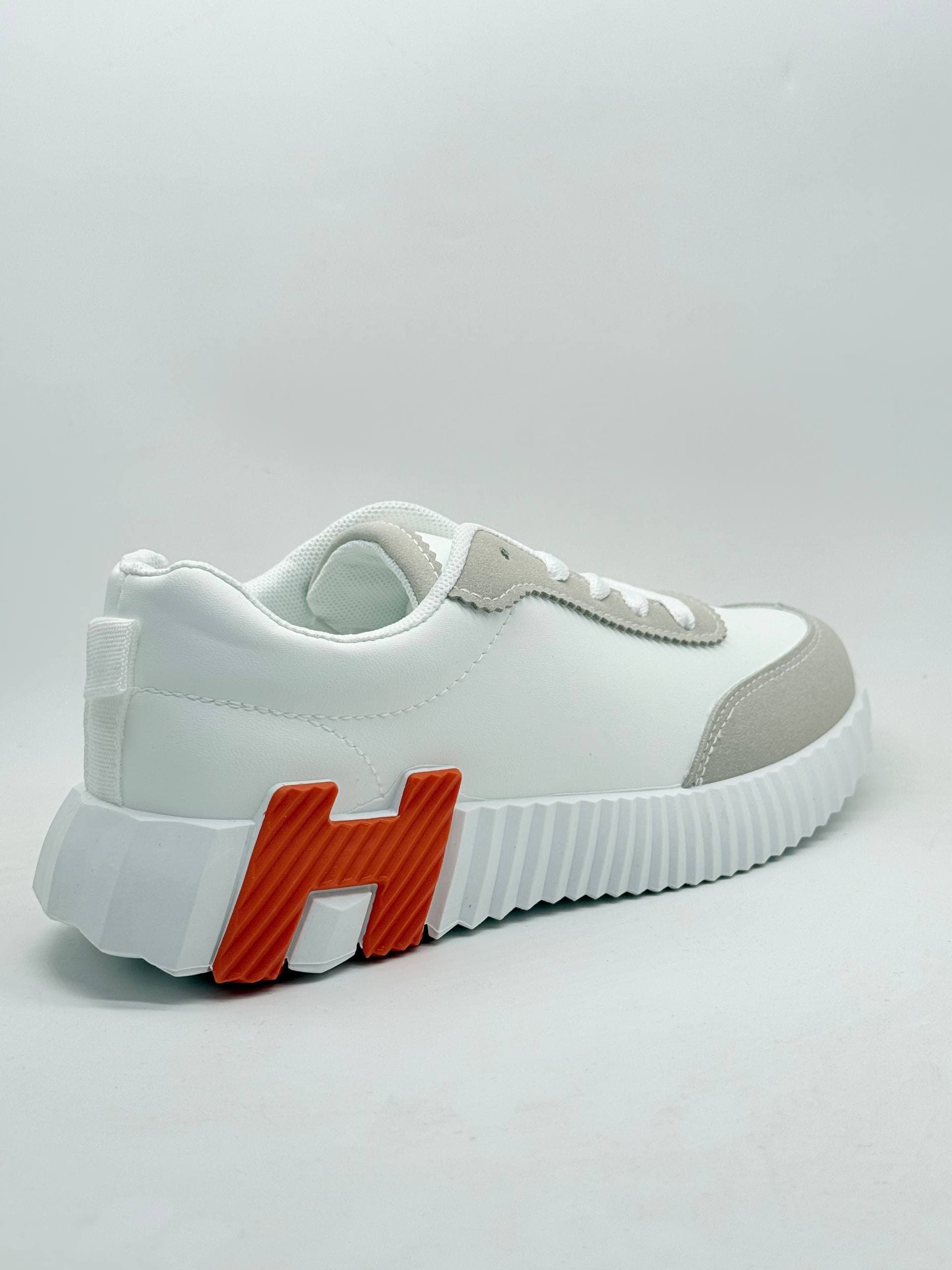 کفش هرمس سفید نارنجی white oringe Hermes shoes — تصویر ۳