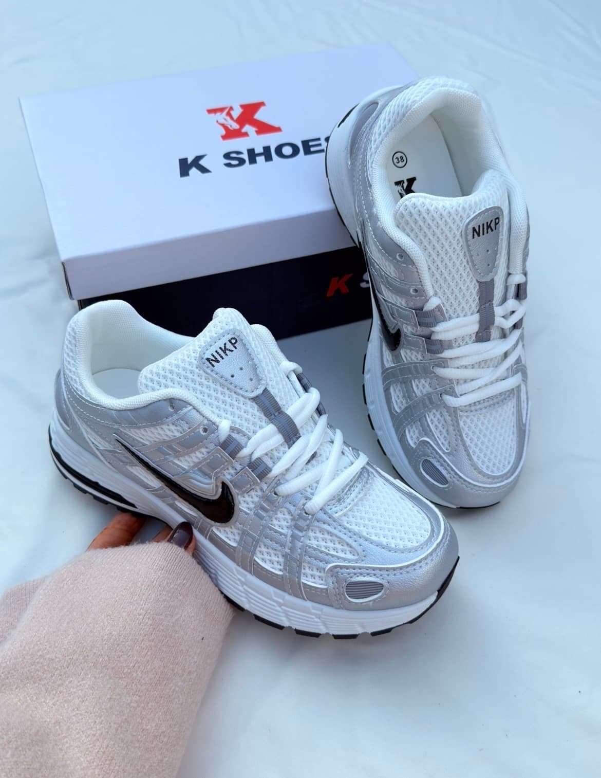 کتونی نایک p6000 سفید نقره ای Nike p6000 sneakers white silver — تصویر ۲
