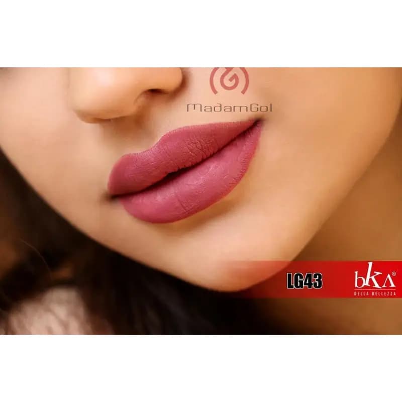 رژ لب مایع بکا شماره ۴۳ — تصویر ۴