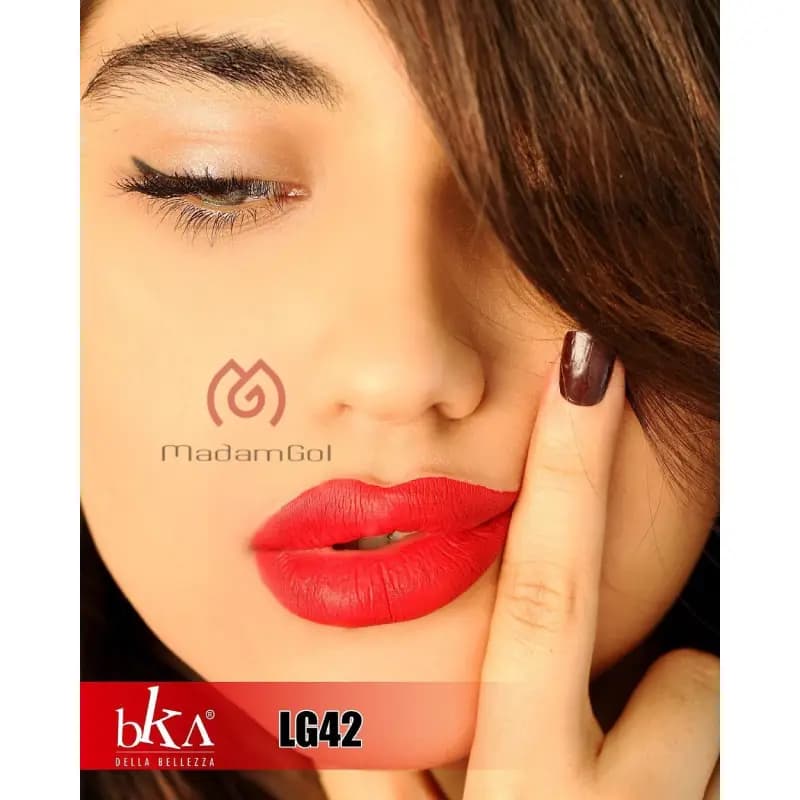 رژ لب مایع بکا شماره ۴۲ — تصویر ۳