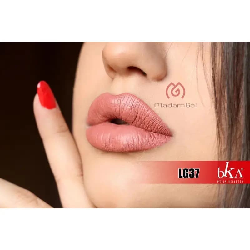 رژ لب مایع بکا شماره ۳۷ — تصویر ۴
