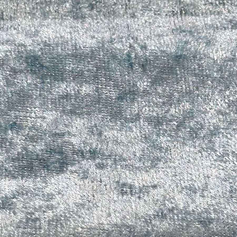 پرده آماده مخمل ابر و بادی شماره 10 — تصویر ۲